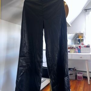Beautiful pants with snake print